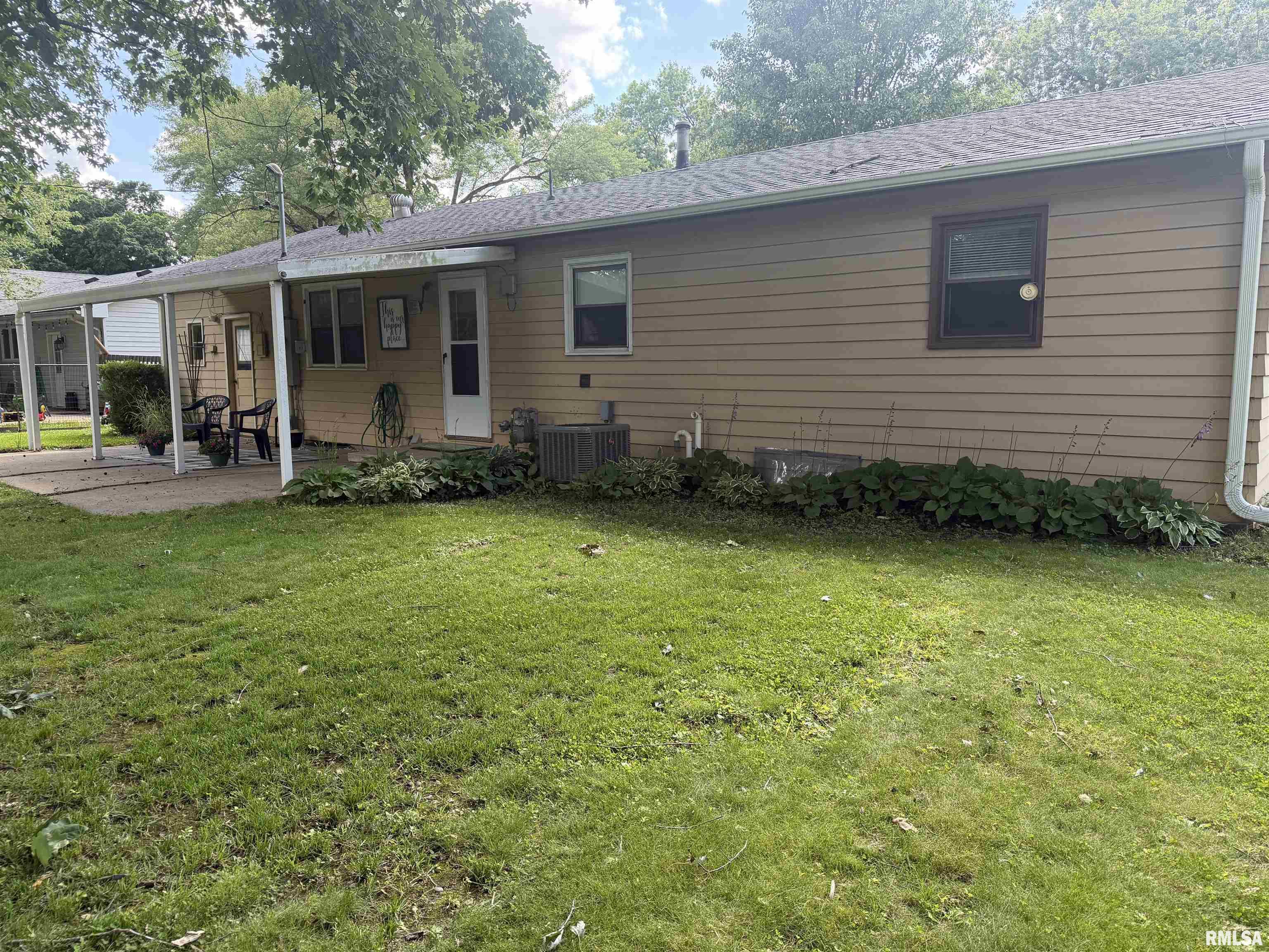 203 Jana Road Macomb, IL 61455 - Photo 5 of 42