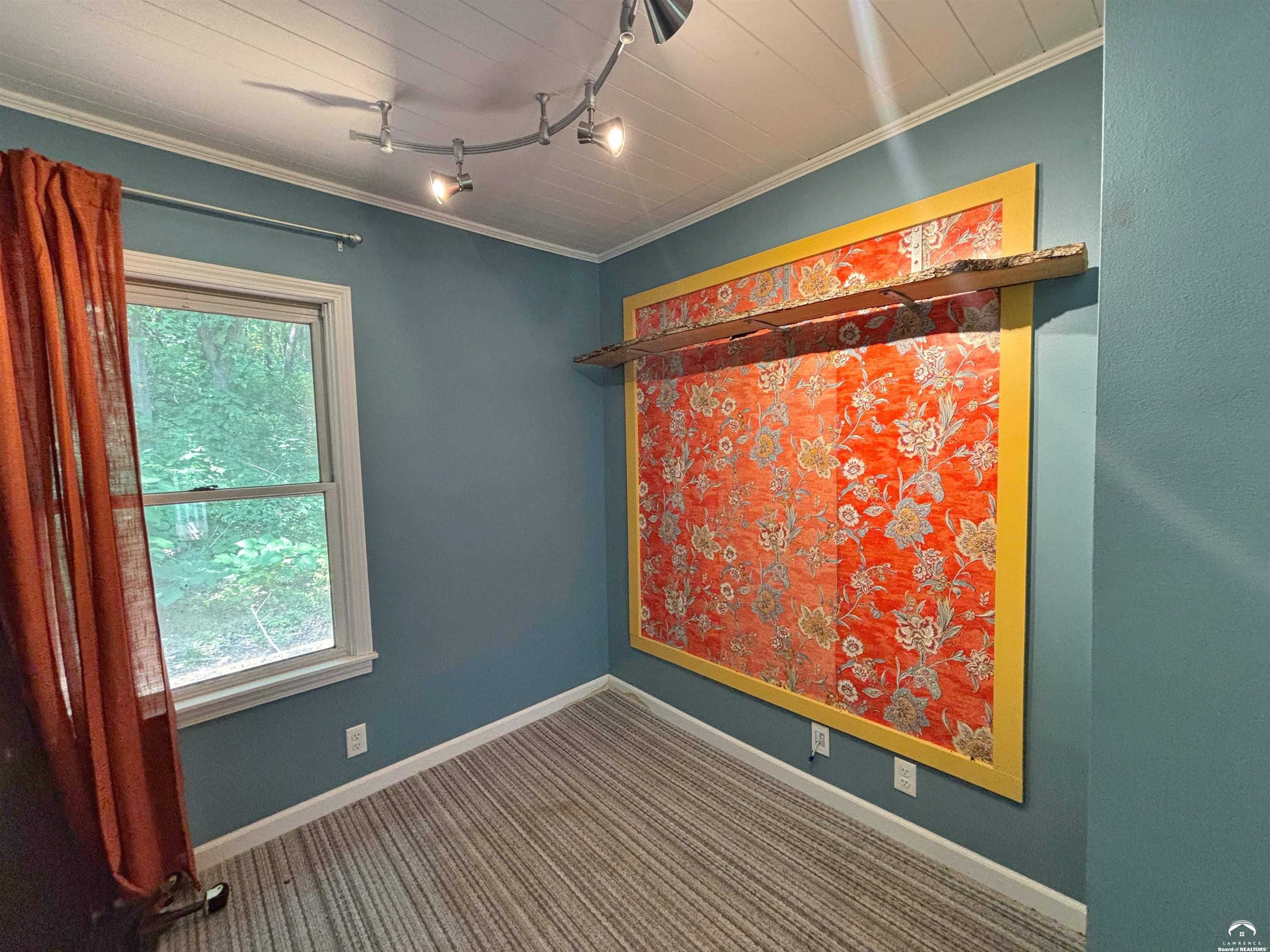 627 East 1450th Road Lawrence, KS 66046 - Photo 16 of 38 Gallery Image 16