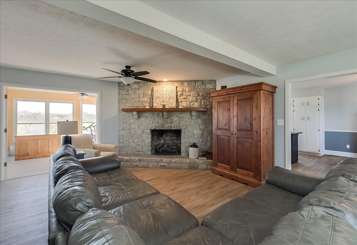1221 Johnson Road Lawrenceburg, KY 40342 - Photo 7 of 75 07-2-4