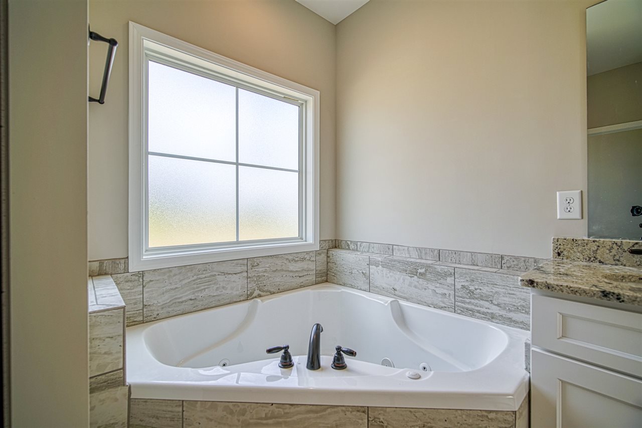 2090 Greenpond Road Woodruff, SC 29388 - Photo 17 of 23