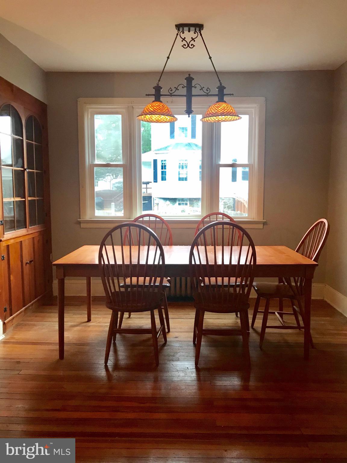 604 Orpington Road Baltimore, MD 21229 - Photo 6 of 9 Dining Area