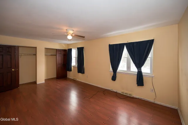 $199,000 | 7 Fox Hollow Square, Cohoes, NY 12047