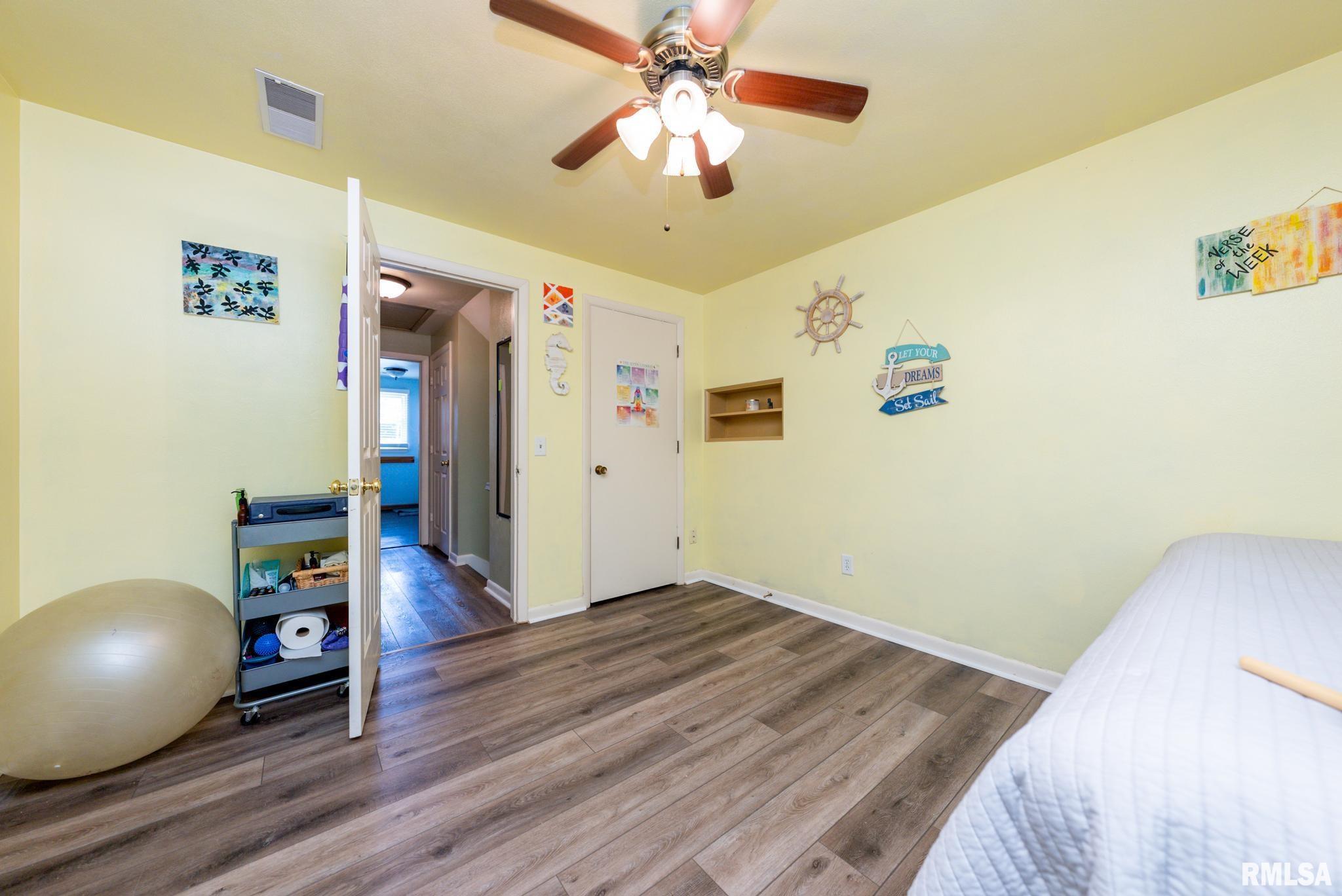 869 Sunset Road Morton, IL 61550 - Photo 29 of 45 Gallery Image 29