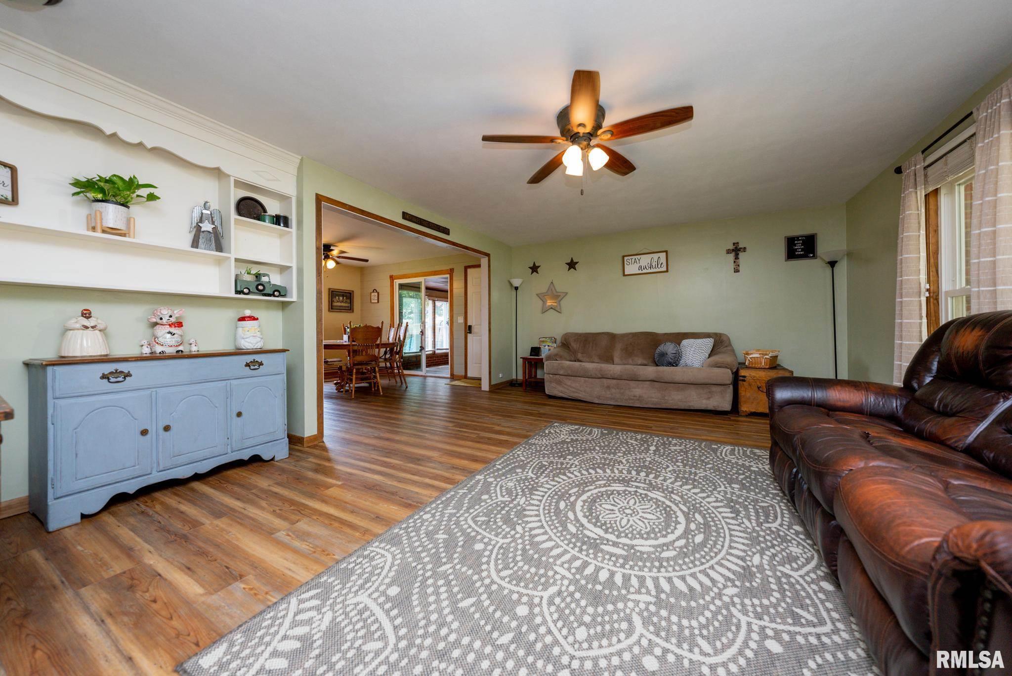 869 Sunset Road Morton, IL 61550 - Photo 4 of 45 Gallery Image 4