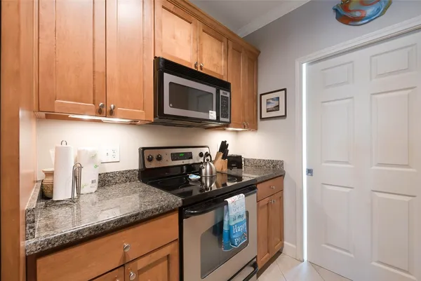 $359,000 | 7000 Seawall Boulevard, Unit 524, Galveston, TX 77551