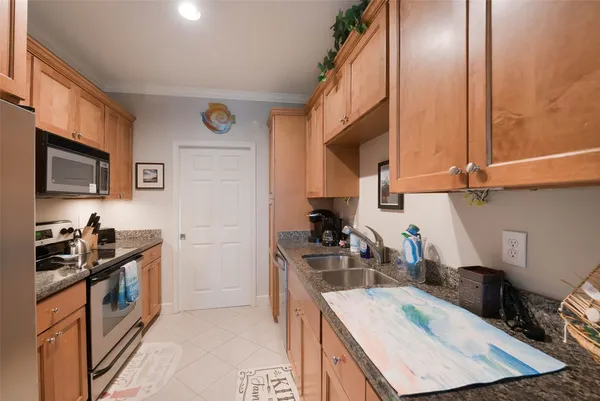 $359,000 | 7000 Seawall Boulevard, Unit 524, Galveston, TX 77551