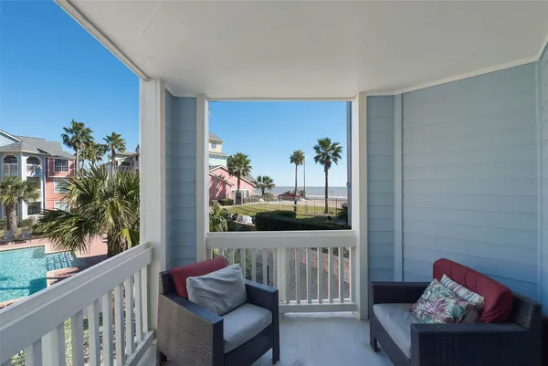 $359,000 | 7000 Seawall Boulevard, Unit 524, Galveston, TX 77551