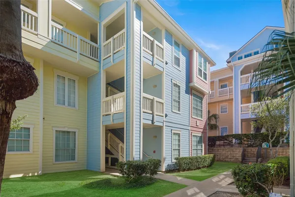 $359,000 | 7000 Seawall Boulevard, Unit 524, Galveston, TX 77551