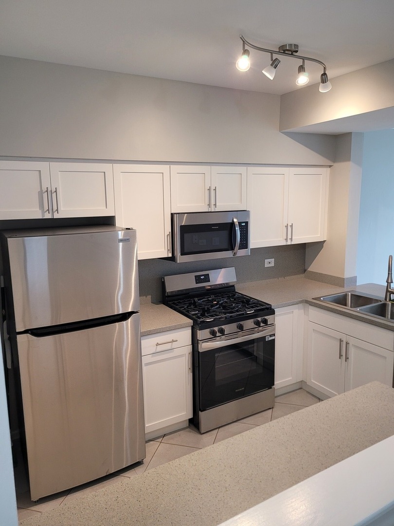 347 Mill Street Batavia, IL 60510 - Photo 7 of 21