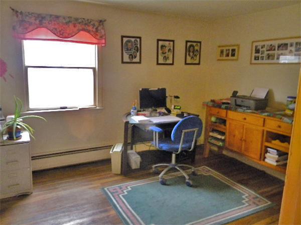 19 Karen Road Wakefield, MA 01880 - Photo 6 of 10 Gallery Image 6