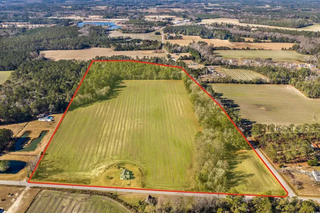 $839,000 | 7557 East Highway 19, Loris, SC 29569