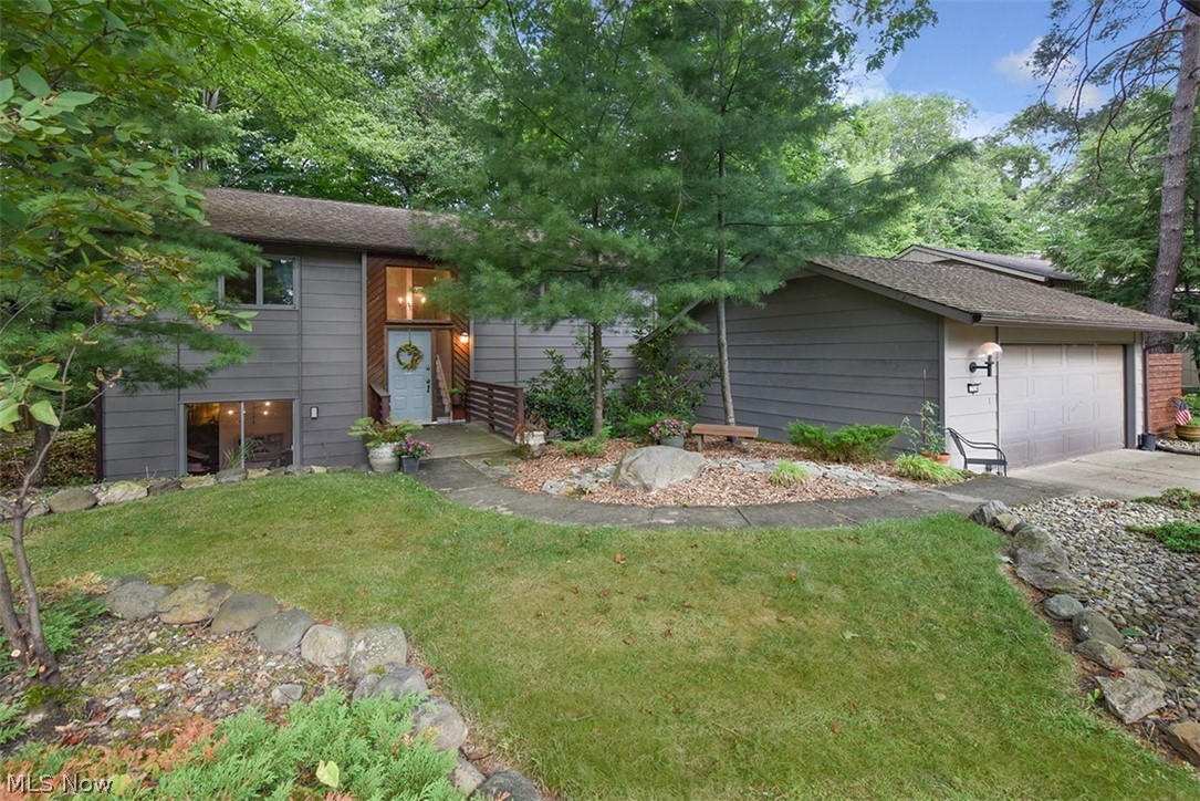 17634 Ridge Creek Road Strongsville, OH 44136 - Photo 1 of 35 Gallery Image 1