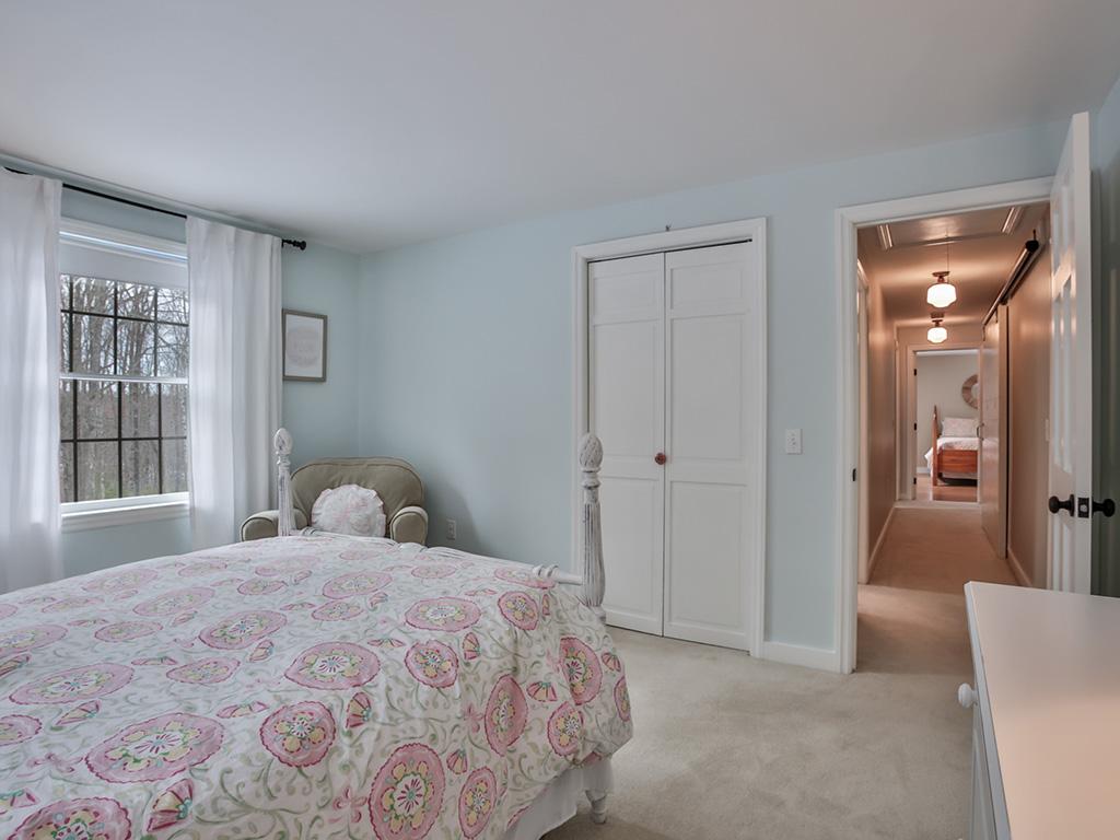 4 Pavillion Road Amherst, NH 03031 - Photo 26 of 32