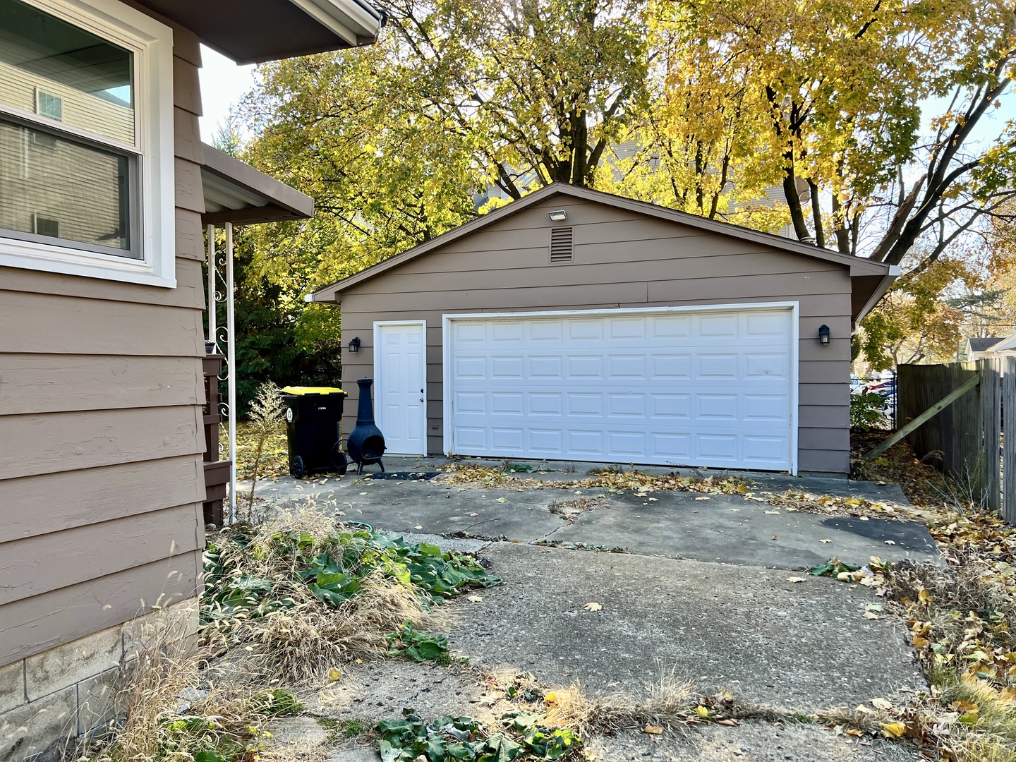 915 Morgan Street Normal, IL 61761 - Photo 43 of 43 a small barn with a small yard