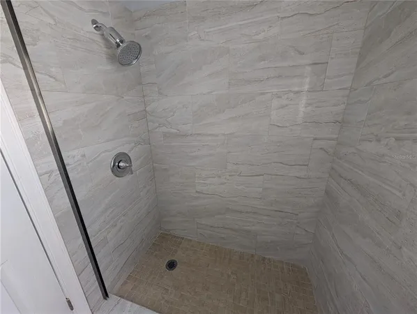 $2,500 | 7173 Darien Way, Clearwater, FL 33764