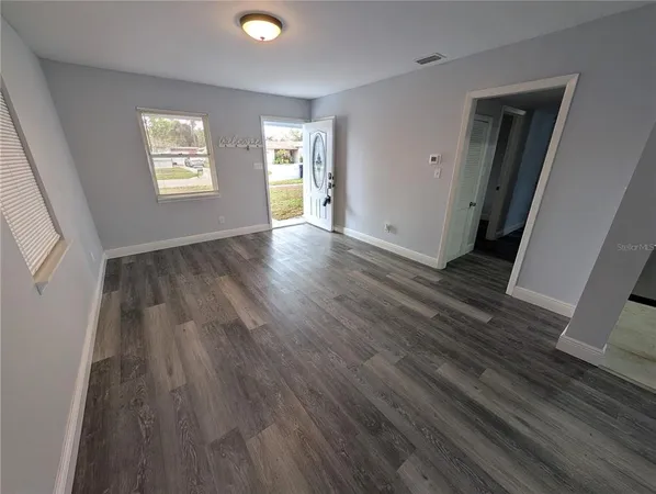 $2,500 | 7173 Darien Way, Clearwater, FL 33764