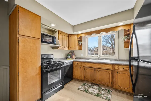 $294,900 | 1707 Judy Lane, DeKalb, IL 60115