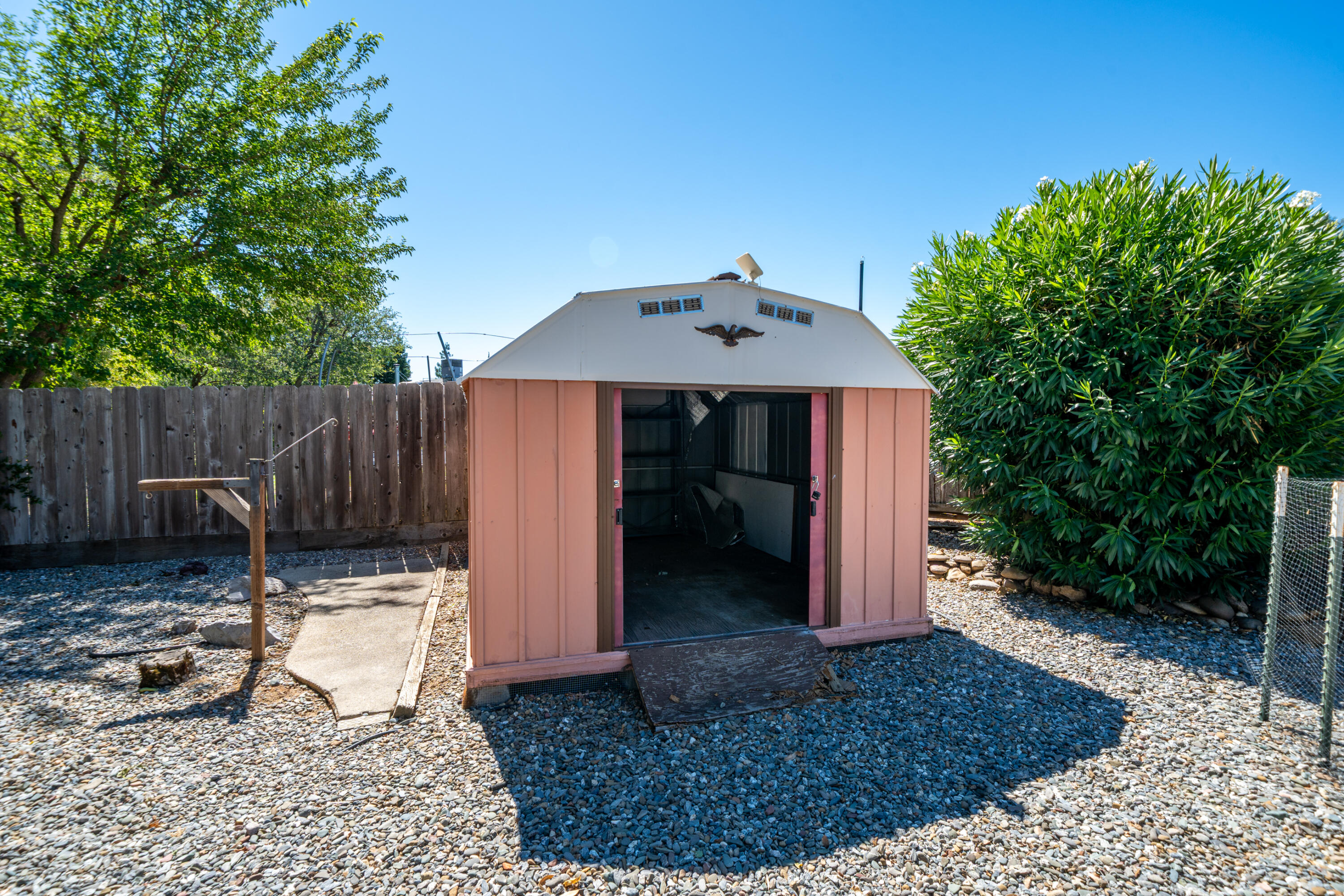 1075 Goodview Way Redding, CA 96003 - Photo 35 of 46 1075 Goodview Way-56
