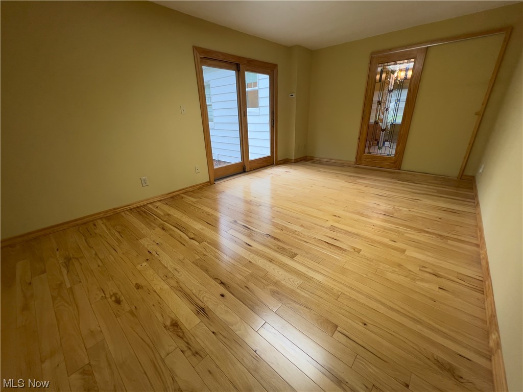 1544 Laclede Road South Euclid, OH 44121 - Photo 8 of 23 Back Sunroom