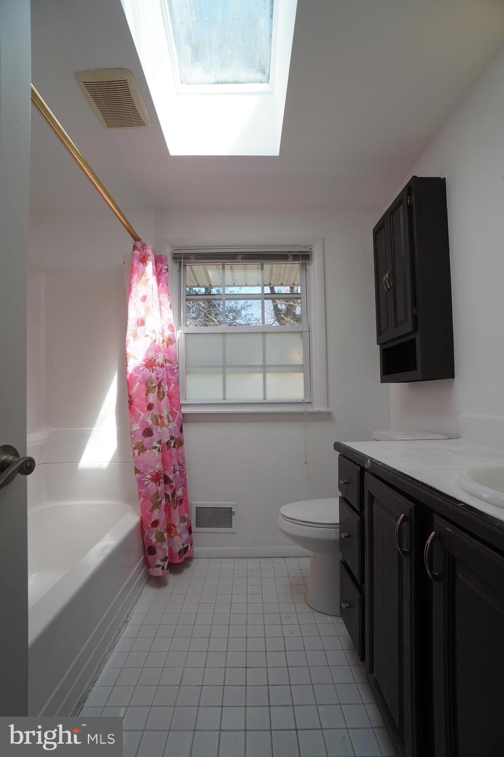 8602 Chapel View Road Ellicott City, MD 21043 - Photo 12 of 34