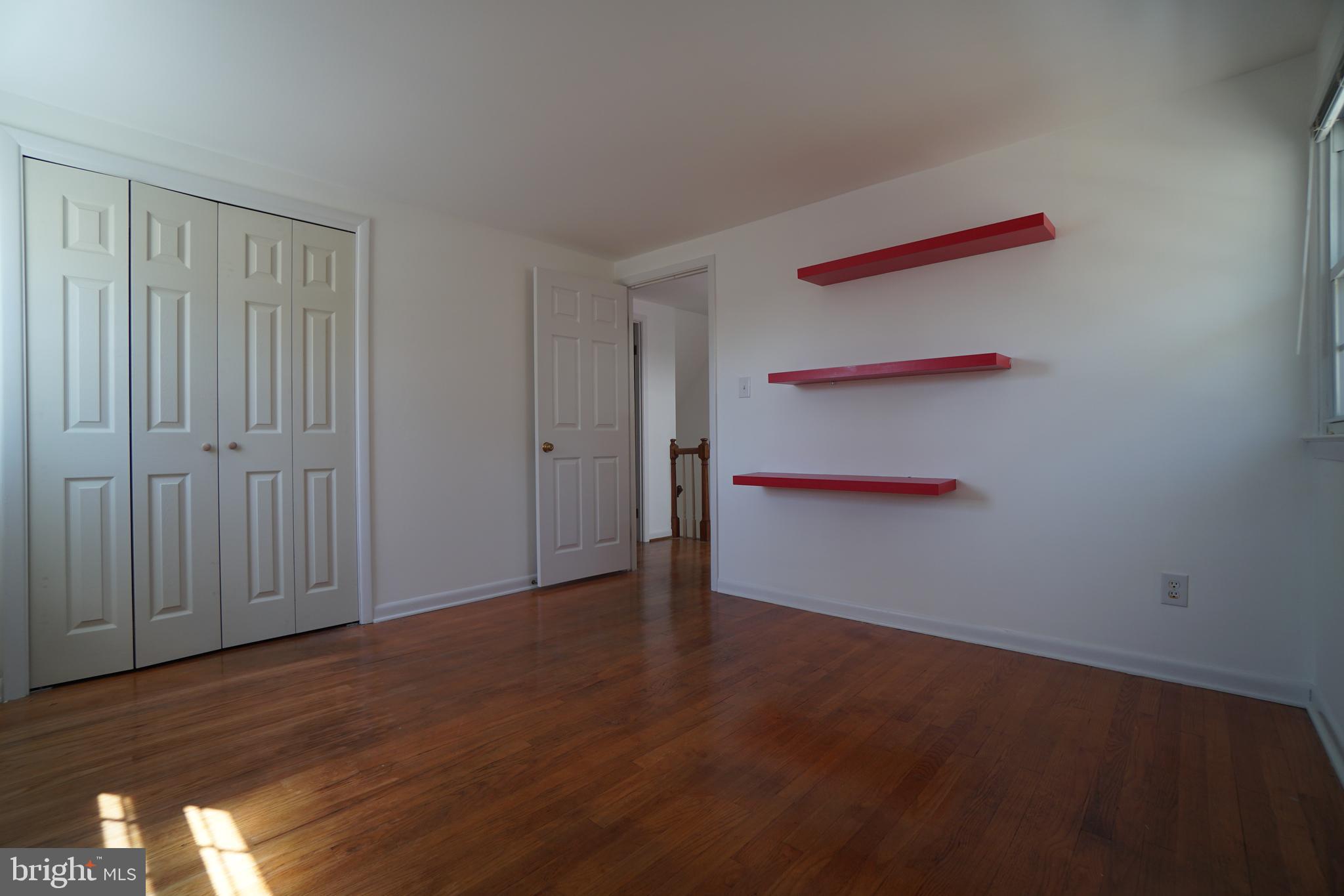 8602 Chapel View Road Ellicott City, MD 21043 - Photo 15 of 34