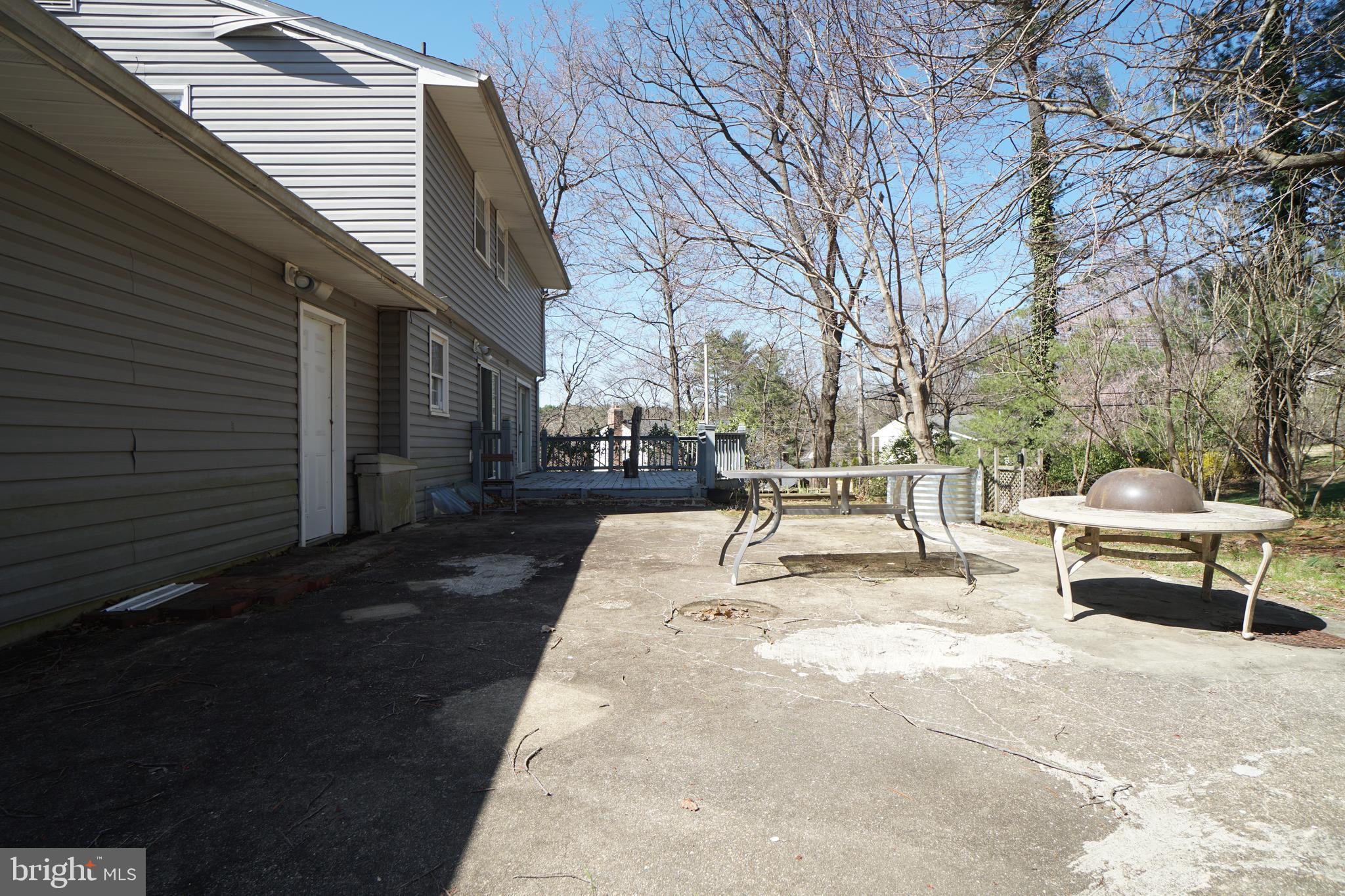 8602 Chapel View Road Ellicott City, MD 21043 - Photo 24 of 34