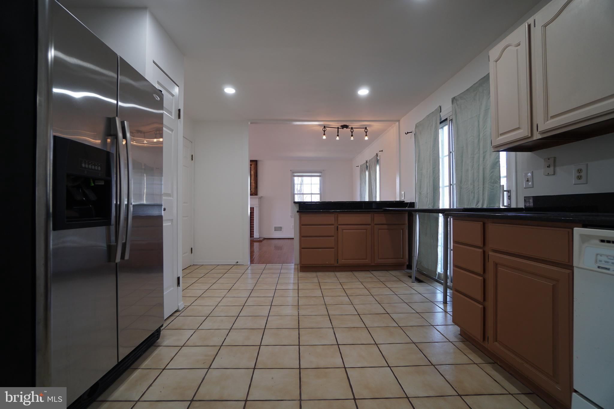 8602 Chapel View Road Ellicott City, MD 21043 - Photo 7 of 34