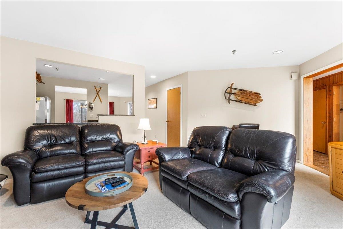 43 High Point Drive, Unit D24 Stratton, VT 05155 - Photo 7 of 25 Gallery Image 7