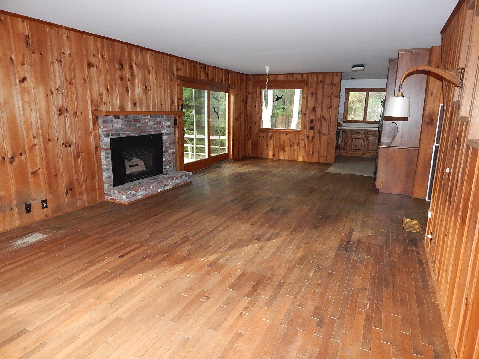 144 Scraggy Neck Road Cataumet, MA 02534 - Photo 3 of 25 Living/Dining