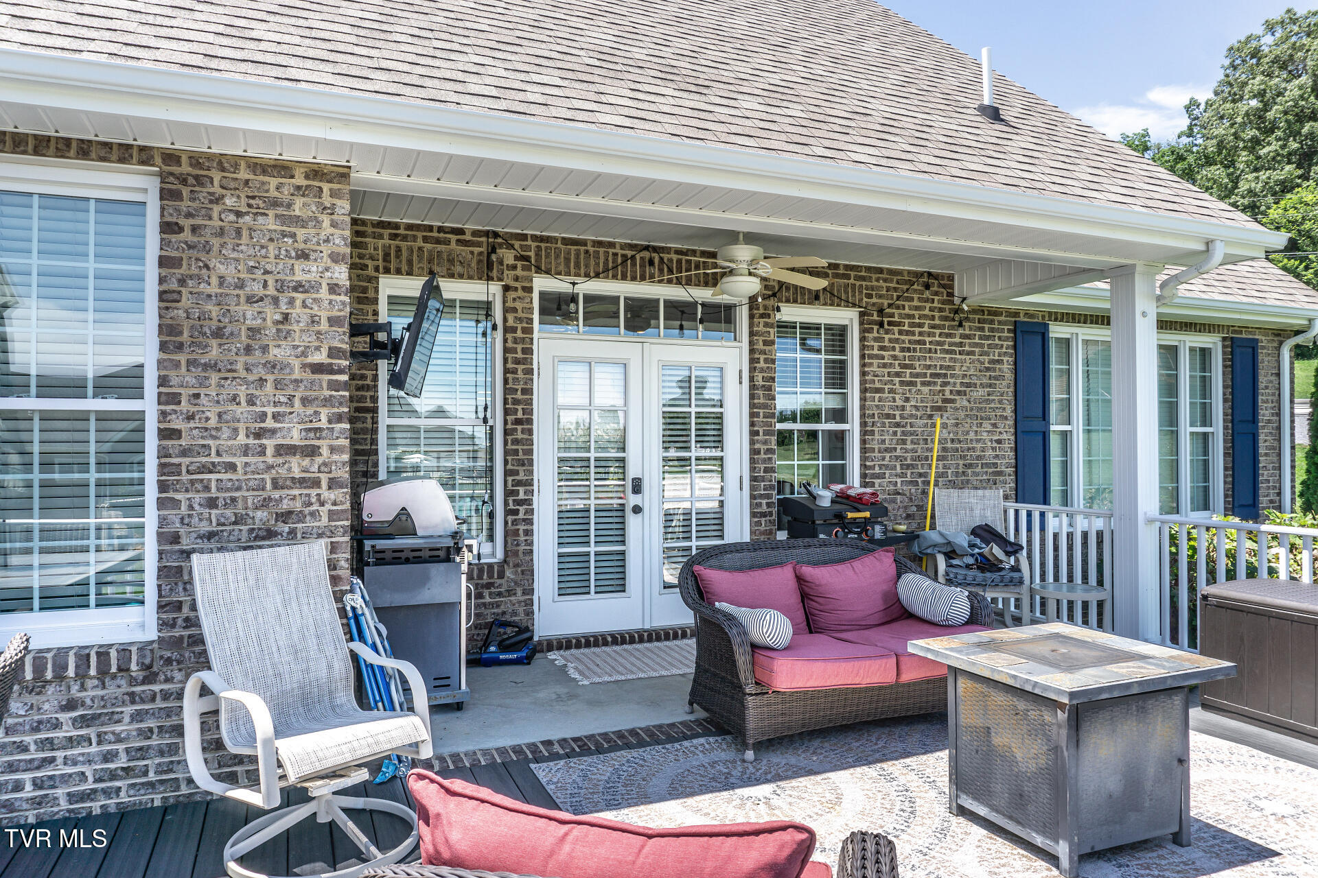 103 Oak Grove Road Greeneville, TN 37745 - Photo 51 of 62 Rear deck
