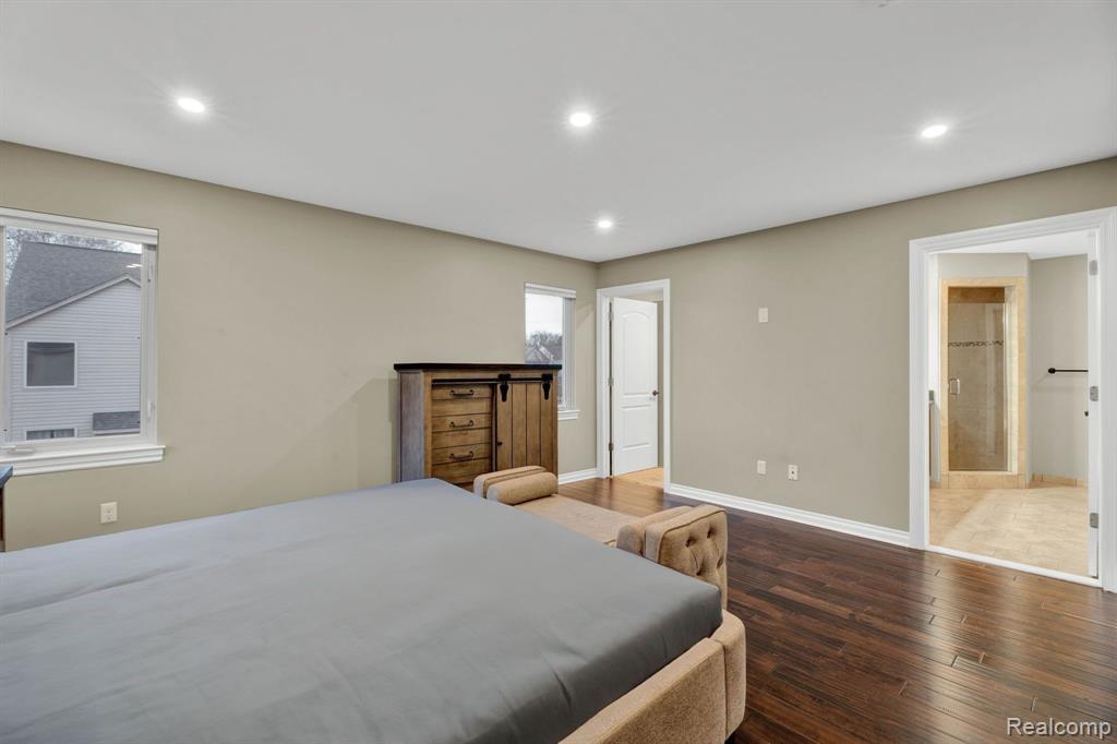 6736 Baker Utica, MI 48317 - Photo 34 of 53