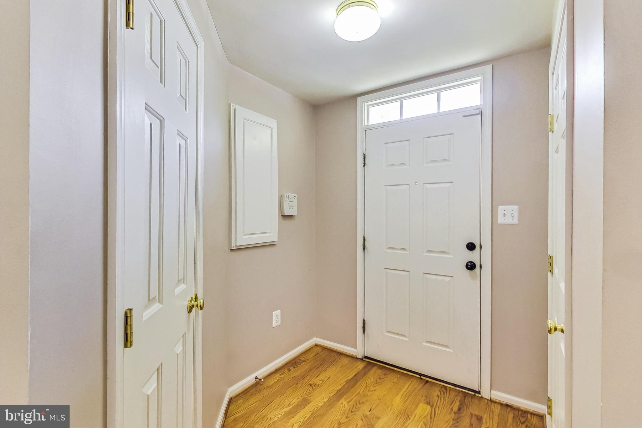 9416 Singleton Place Frederick, MD 21704 - Photo 3 of 43