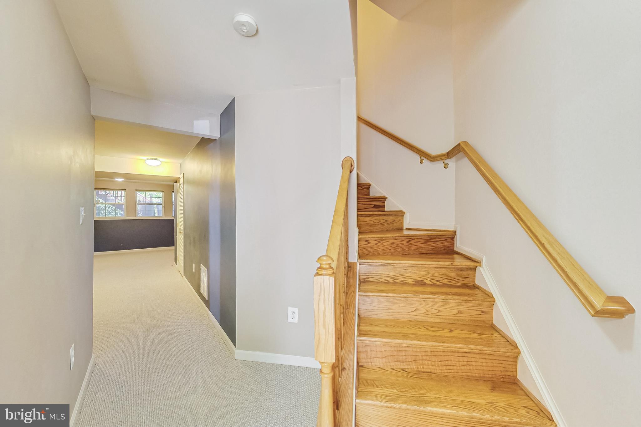 9416 Singleton Place Frederick, MD 21704 - Photo 4 of 43