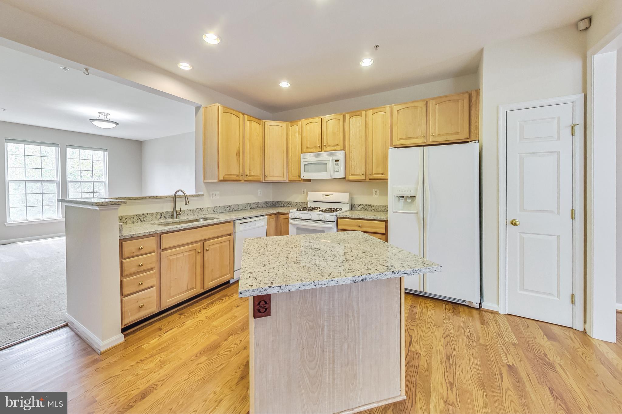 9416 Singleton Place Frederick, MD 21704 - Photo 5 of 43