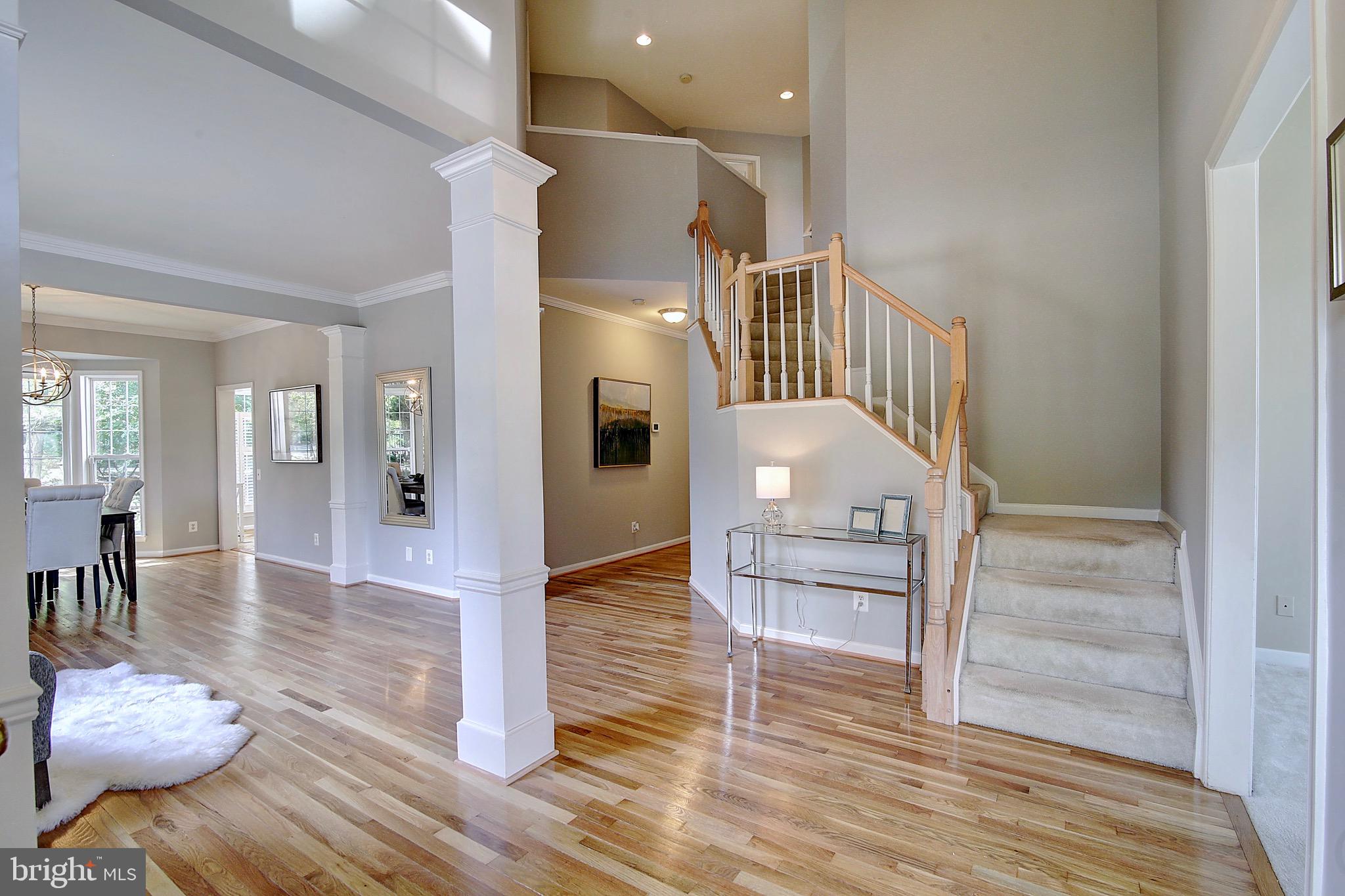 2451 Arctic Fox Way Reston, VA 20191 - Photo 2 of 40 Entryway/foyer