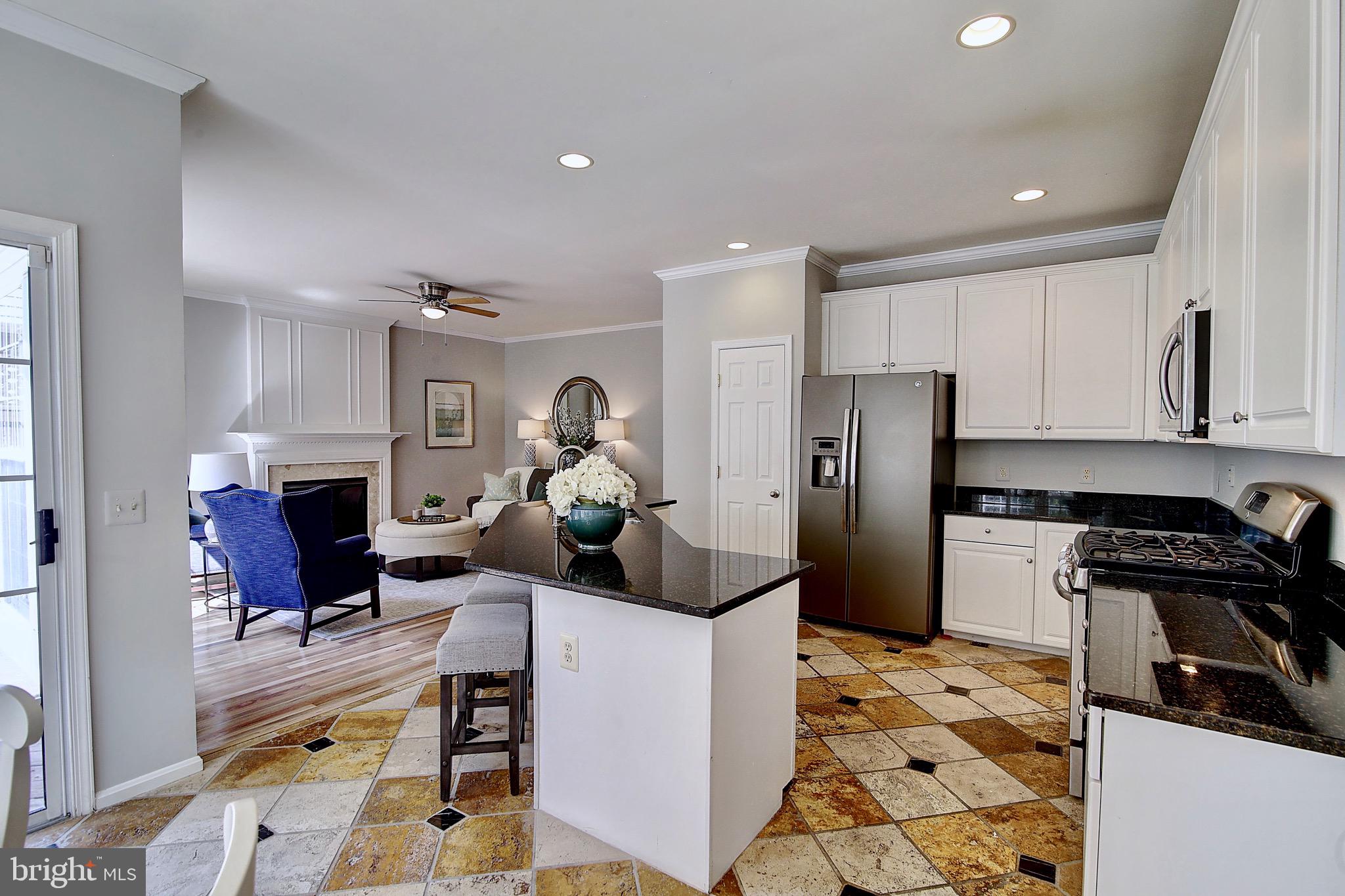 2451 Arctic Fox Way Reston, VA 20191 - Photo 15 of 40 Kitchen
