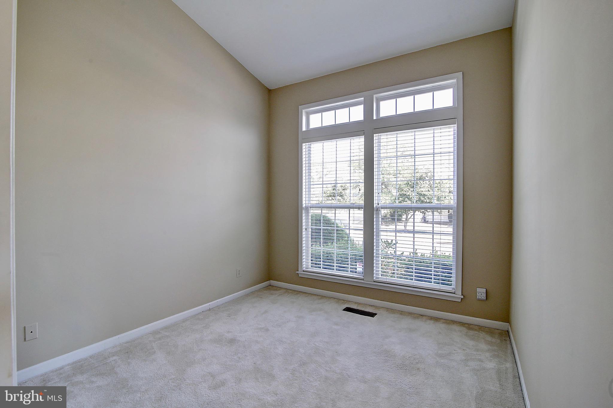2451 Arctic Fox Way Reston, VA 20191 - Photo 19 of 40 Main Level Office/den