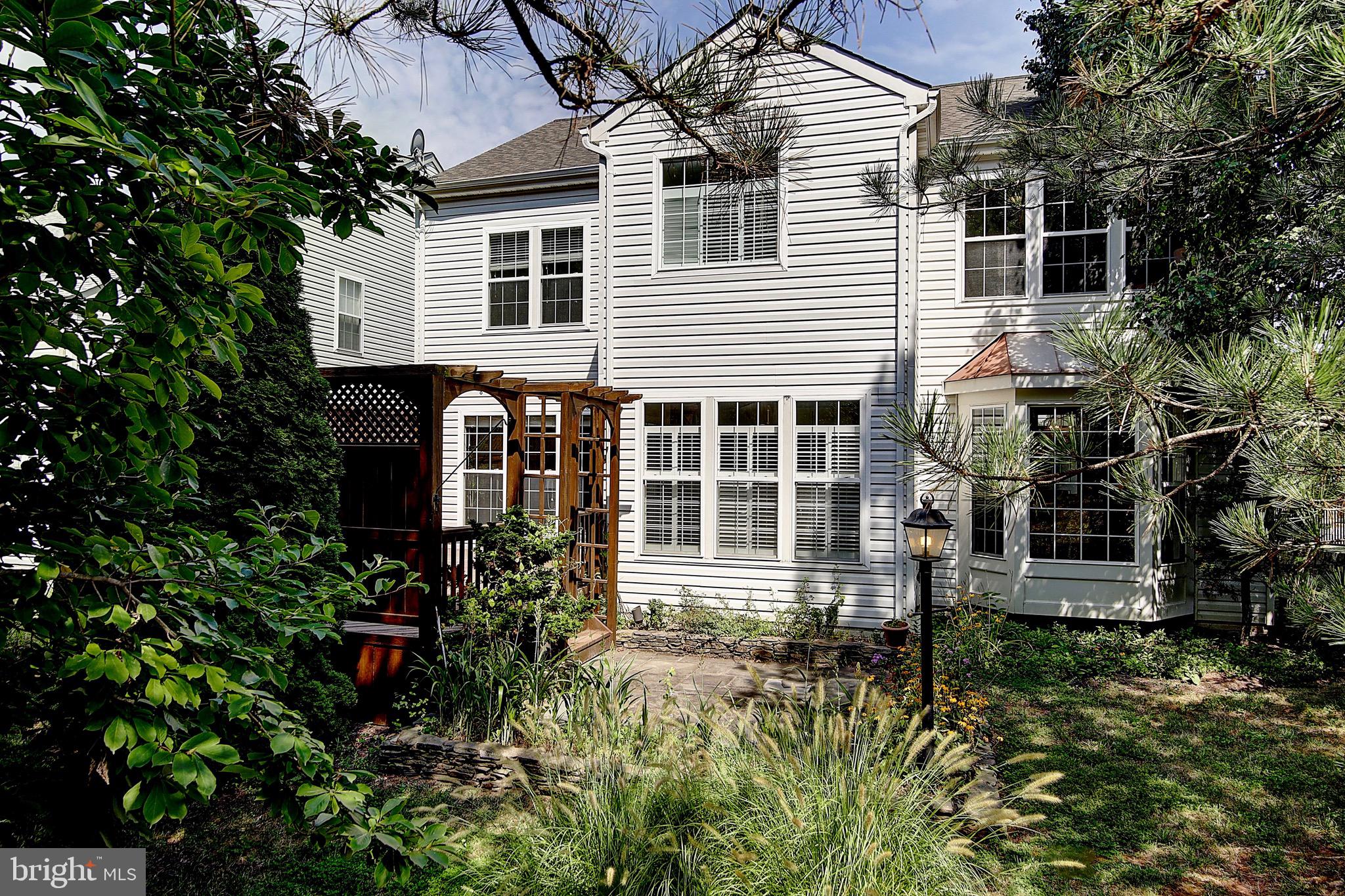 2451 Arctic Fox Way Reston, VA 20191 - Photo 38 of 40