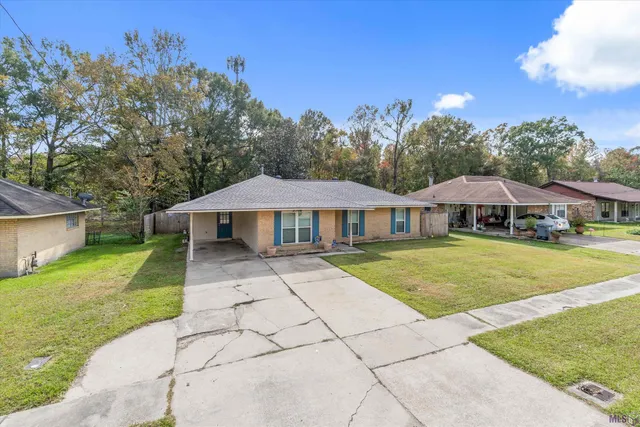 $190,000 | 2706 South Magnolia Drive, Baker, LA 70714