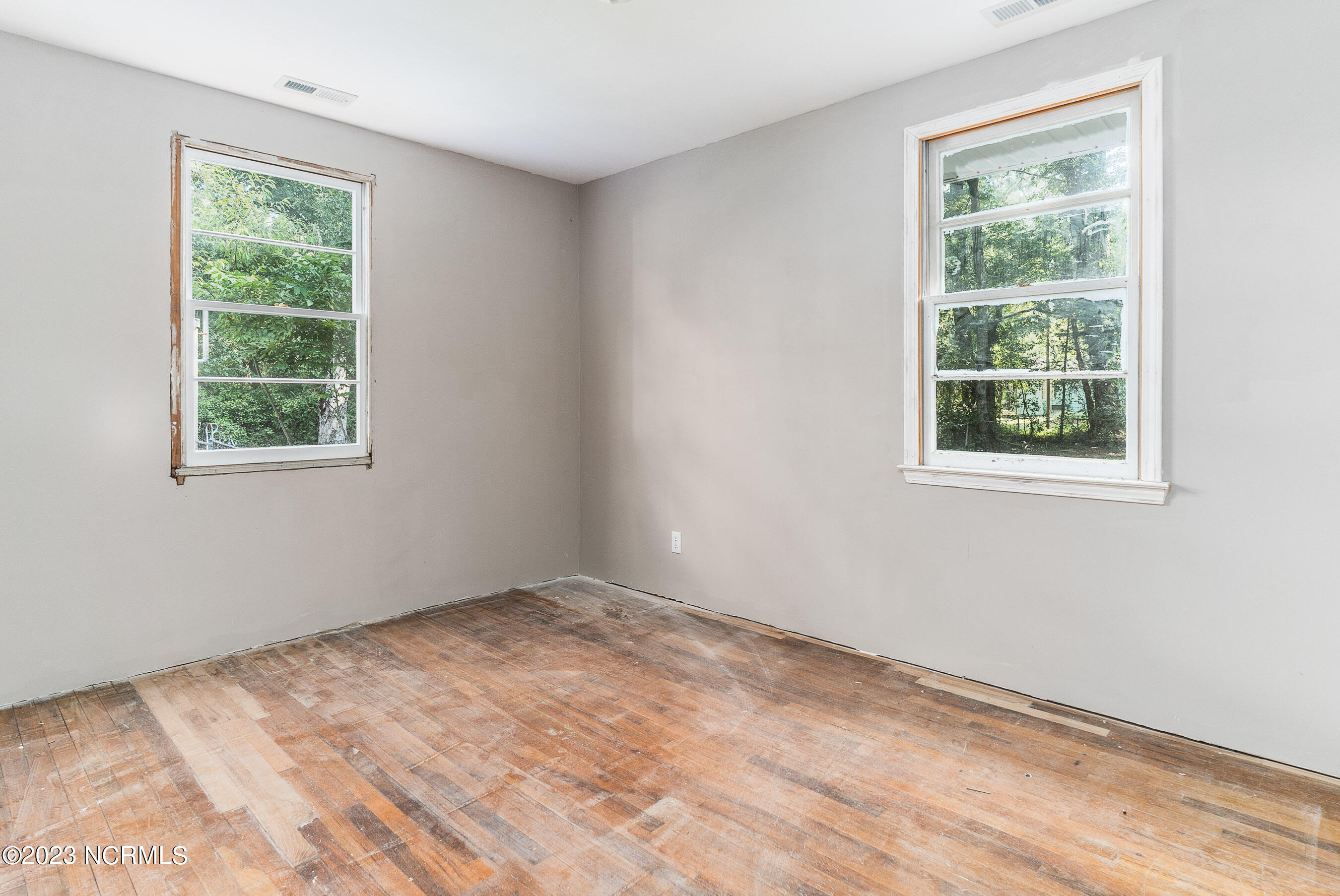 2326 Briarfield Road Kinston, NC 28501 - Photo 14 of 23 20230911 MLS L_Skinner 2326 Briarfield R