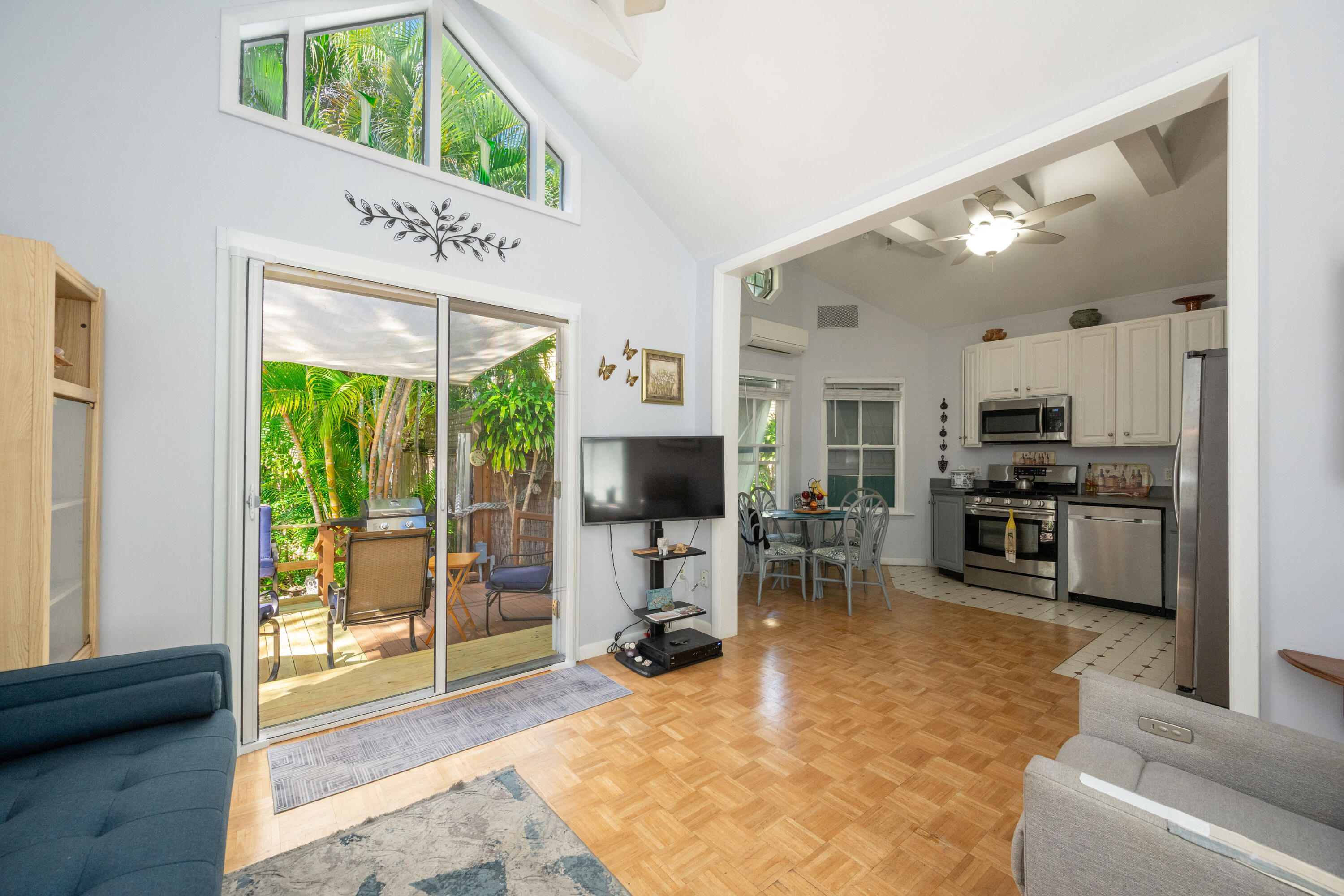 530 White Street Key West, FL 33040 - Photo 10 of 69 NDP_6466-Edit (2) - Copy