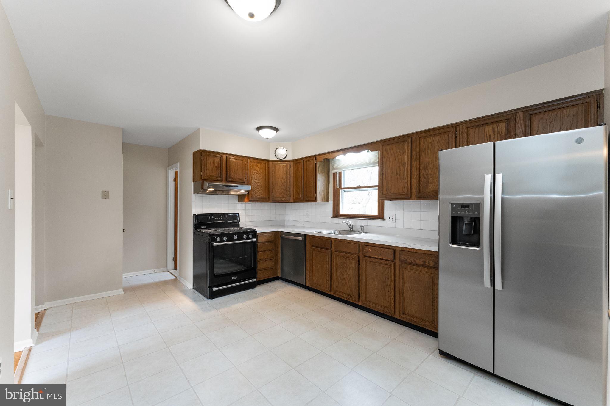 885 West King Road Malvern, PA 19355 - Photo 8 of 30 Gallery Image 8