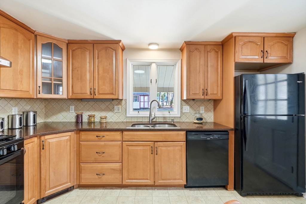 1 Valley Road Lexington, MA 02421 - Photo 8 of 40
