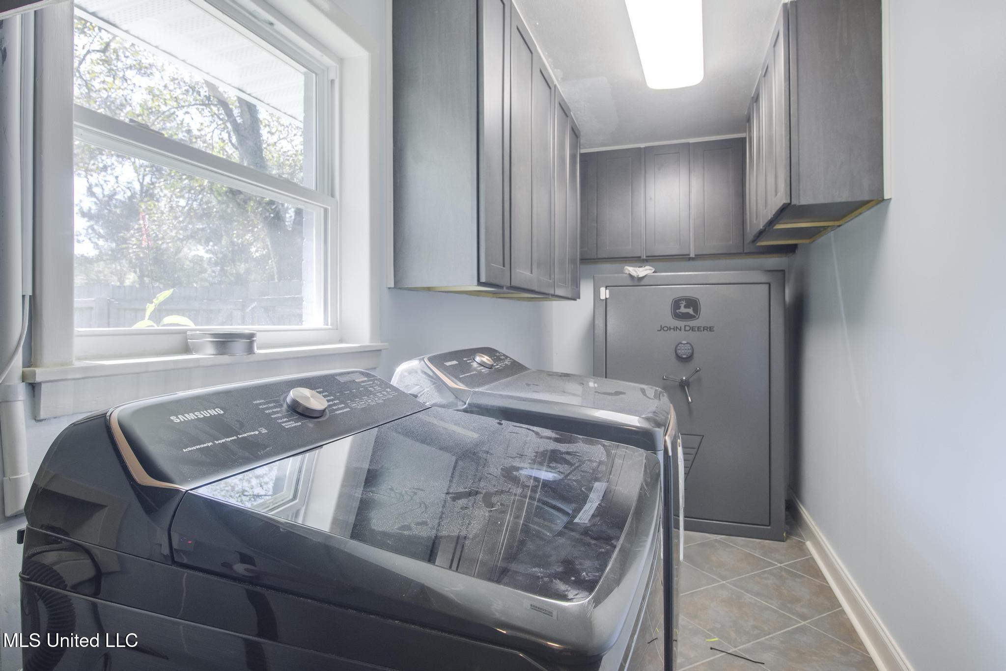 13074 John Road Gulfport, MS 39503 - Photo 11 of 31 IMG_2747_00