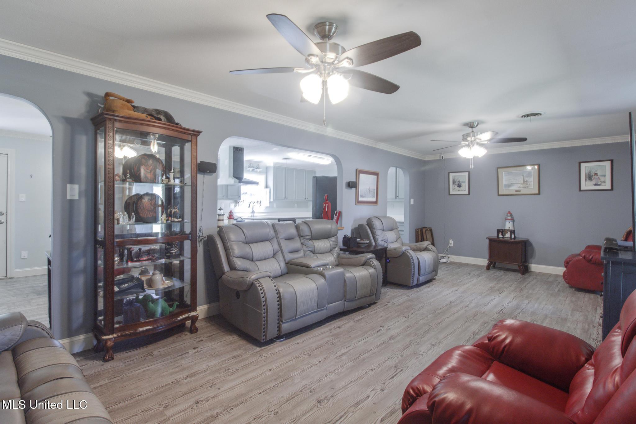 13074 John Road Gulfport, MS 39503 - Photo 5 of 31 IMG_2729