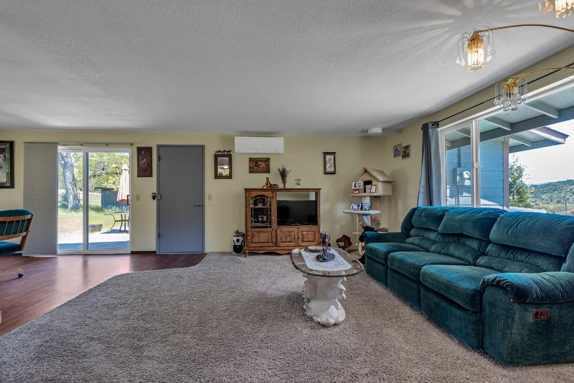 9121 Guys Gulch Road Yreka, CA 96097 - Photo 5 of 28 Gallery Image 5