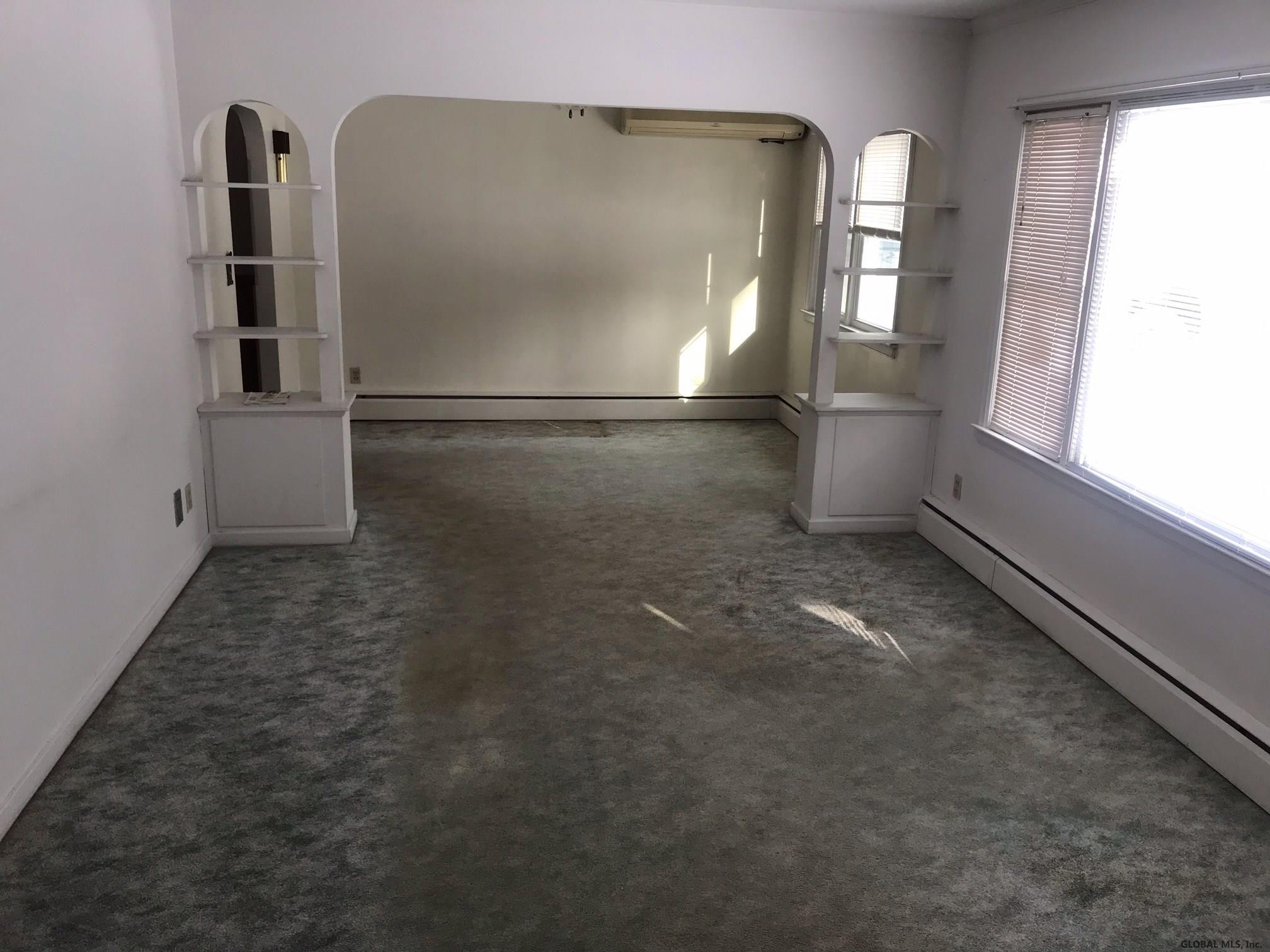 4 Weiser Street Bethlehem, NY 12077 - Photo 4 of 11 Photo 4