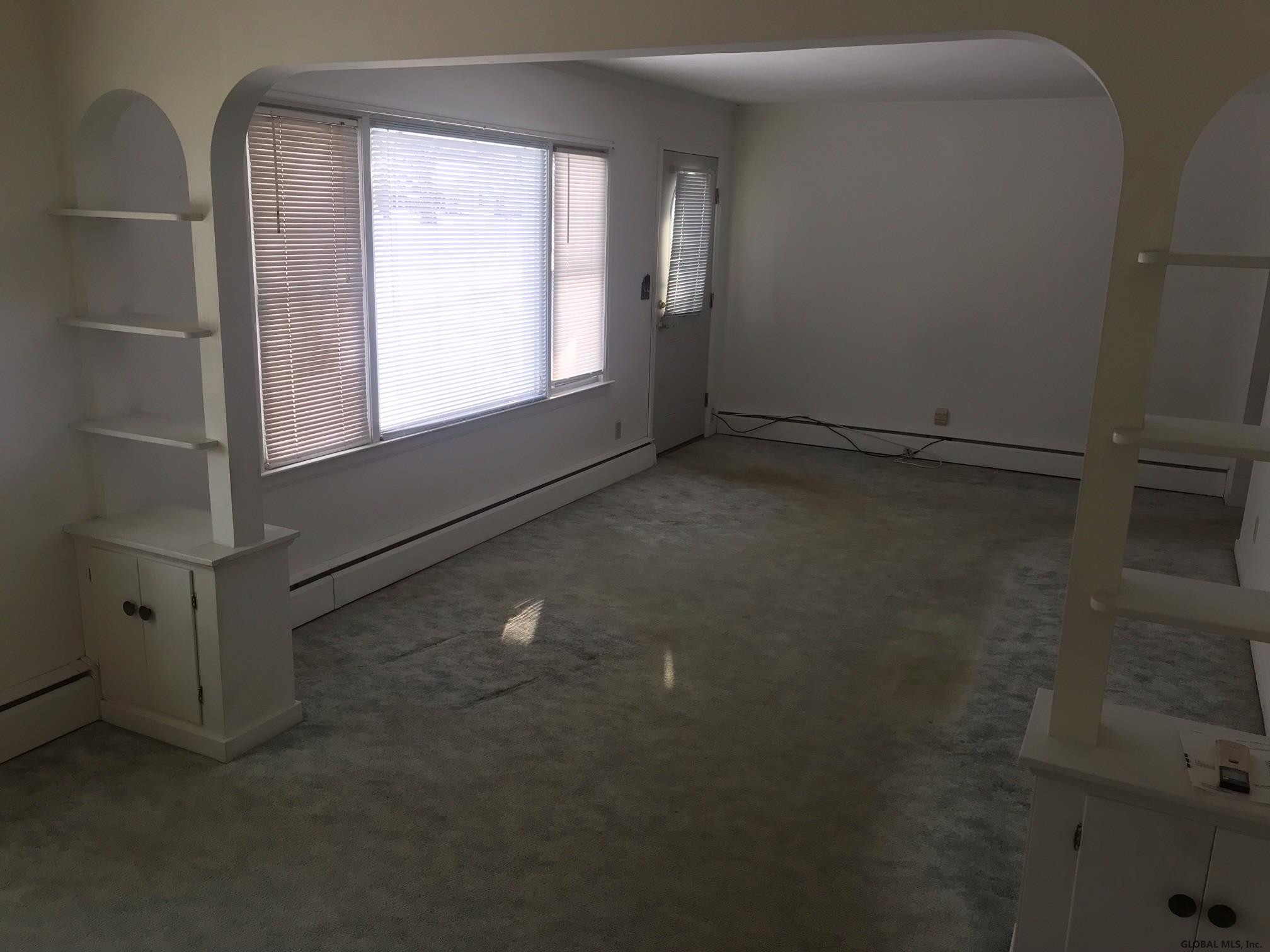 4 Weiser Street Bethlehem, NY 12077 - Photo 6 of 11 Photo 6