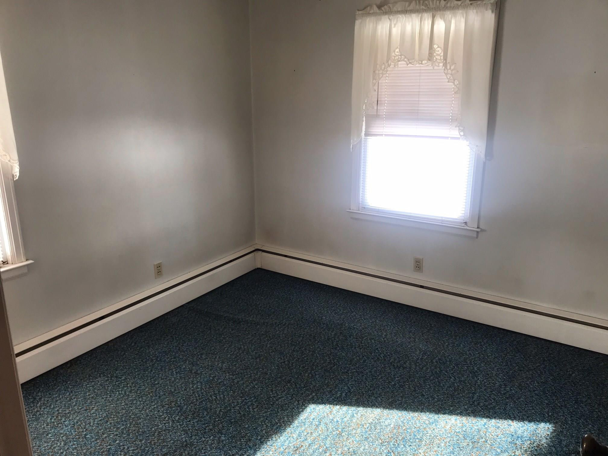 4 Weiser Street Bethlehem, NY 12077 - Photo 7 of 11 Photo 7