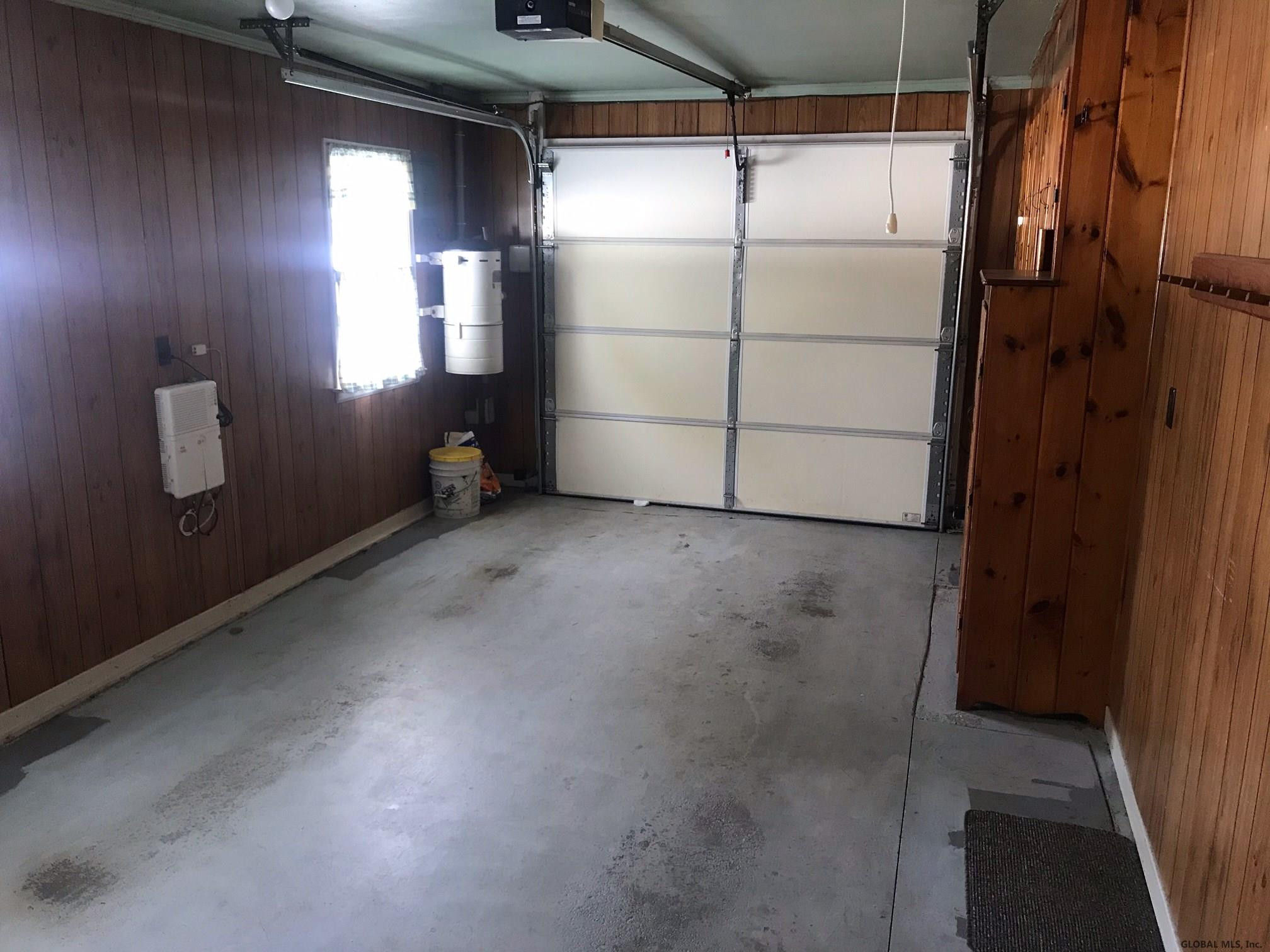 4 Weiser Street Bethlehem, NY 12077 - Photo 9 of 11 Photo 9